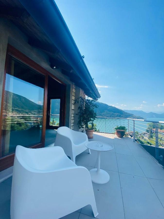 Vela Di Soleville Vista Con Ristorante E Pizzeria