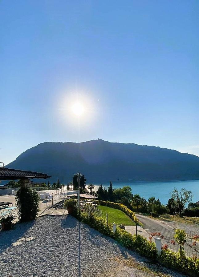 Vela Di Soleville Vista Con Ristorante E Pizzeria Hotel